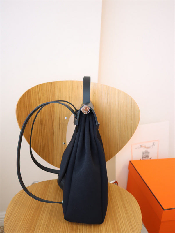  Classic crossbody bag front view 61