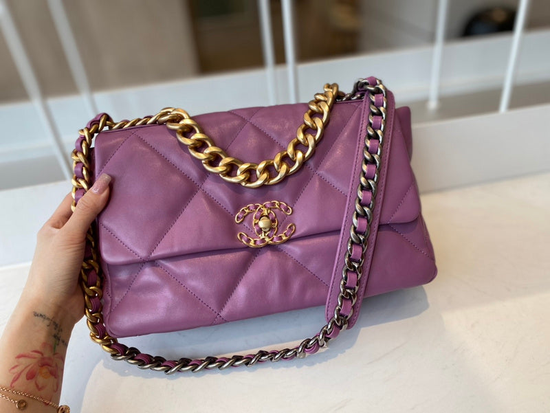 Zivas Charm Classic Sensibility Fashion Handbag (Modern Wardrobe Staple) – Front View