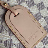 Close-up detail of classic everyday-luxe women's handbag – women's everyday handbag