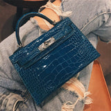  Understated shoulder bag front view 7