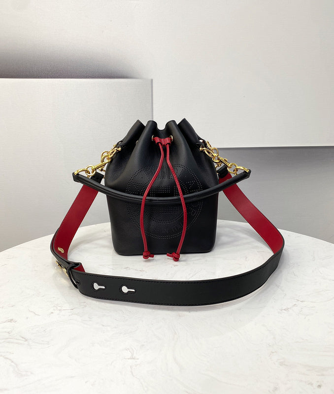 Ziva's Charm handbag – front view (17cm*15cm*24cm)