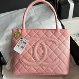 Zivas Charm Effortless Elegance Luxury Handbag (Polished Everyday Piece) – Detail View