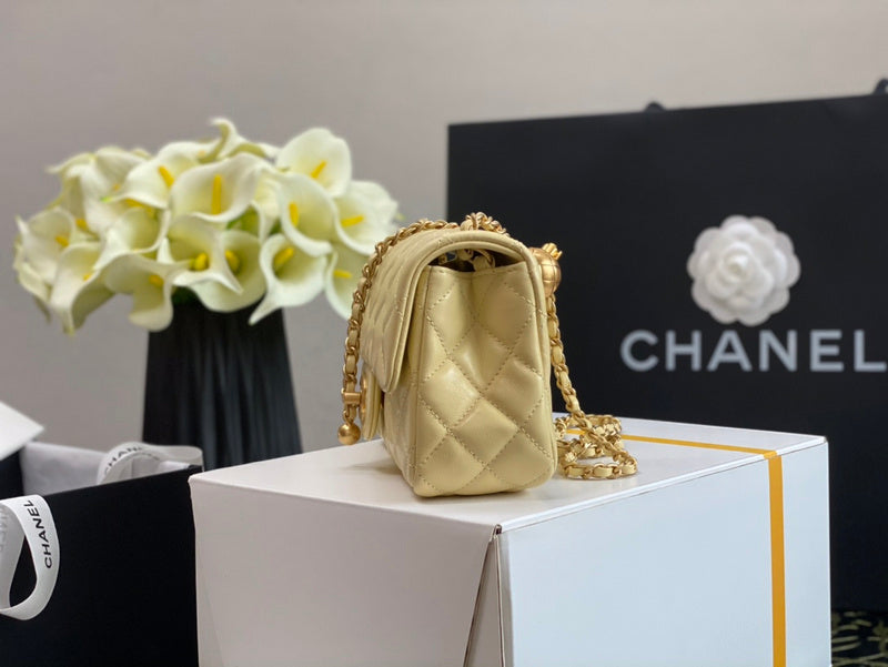 Zivas Charm Contemporary Flair Designer Handbag (Timeless Wardrobe Addition) – Styled Look