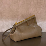 Ziva's Charm handbag – detail view (Standard Size)