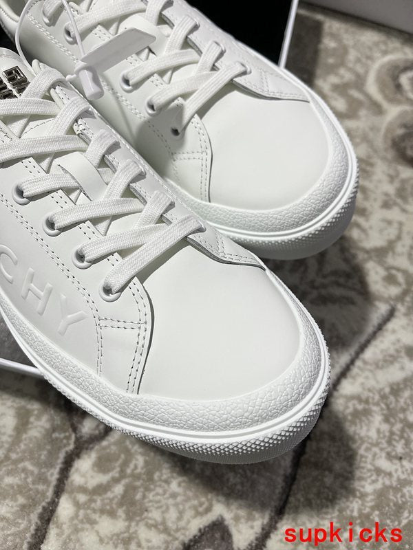 Givenchy shoes Style 024 - logo and branding close-up