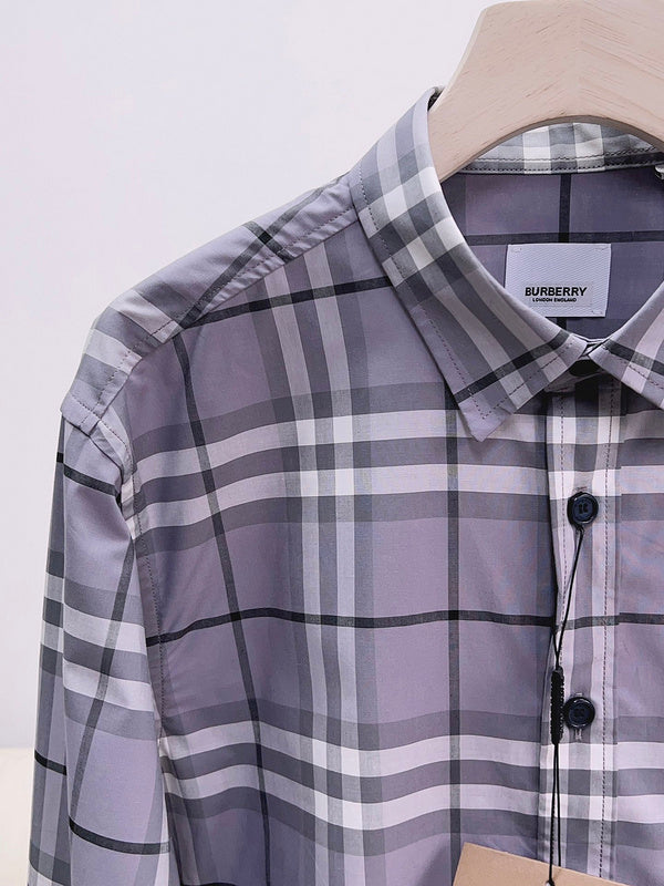 Close-up detail view of Burberry luxury piece style No.068