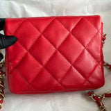 Zivas Charm Polished Finish Luxury Handbag (Thoughtfully Structured Design) – Close-Up Detail