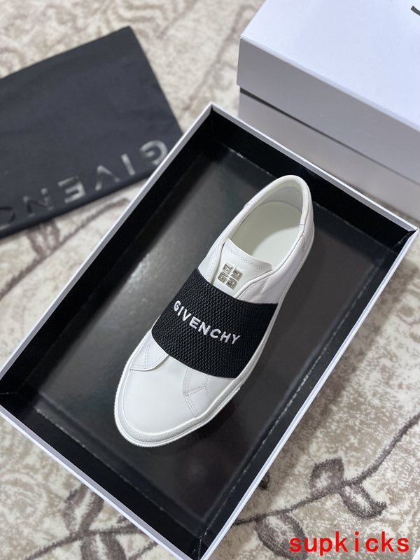 Givenchy shoes Style 028 - top view showing design