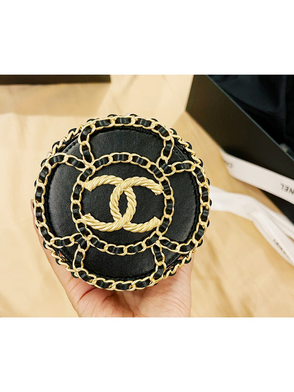  handbag, compact everyday style, image 6