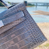  smart shoulder bag styled with outfit 18