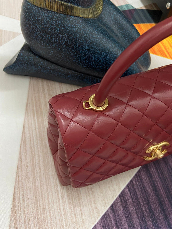  women's handbag, spacious design, view 8