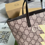 Close-up detail of classic everyday-luxe women's handbag – women's everyday handbag