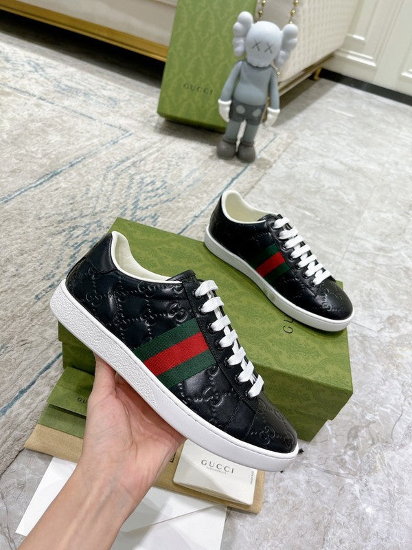 Gucci stone beige luxury sneakers view 5 padded collar comfort