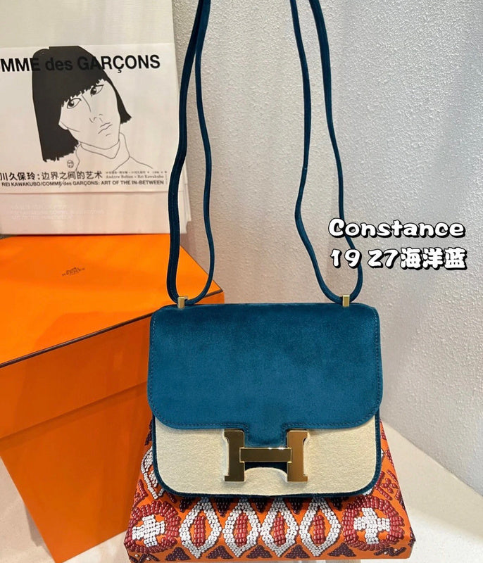 Interior view of graceful premium bag