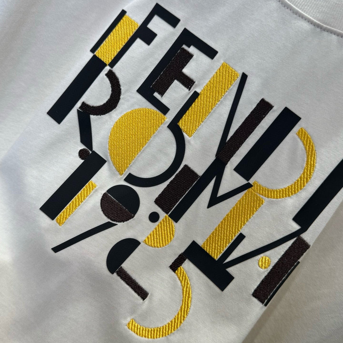 T-Shirts? Fen T-shirt Casual Everyday Designer Tee