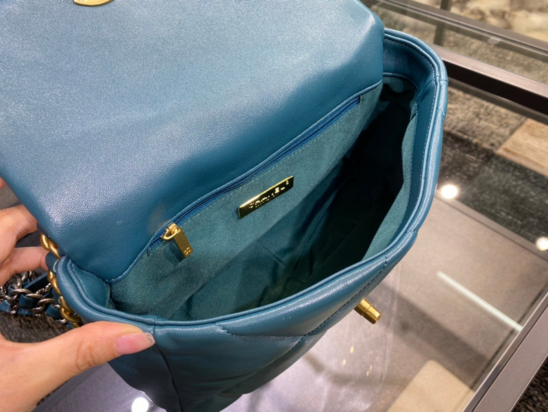  handbag, mid everyday style, image 9