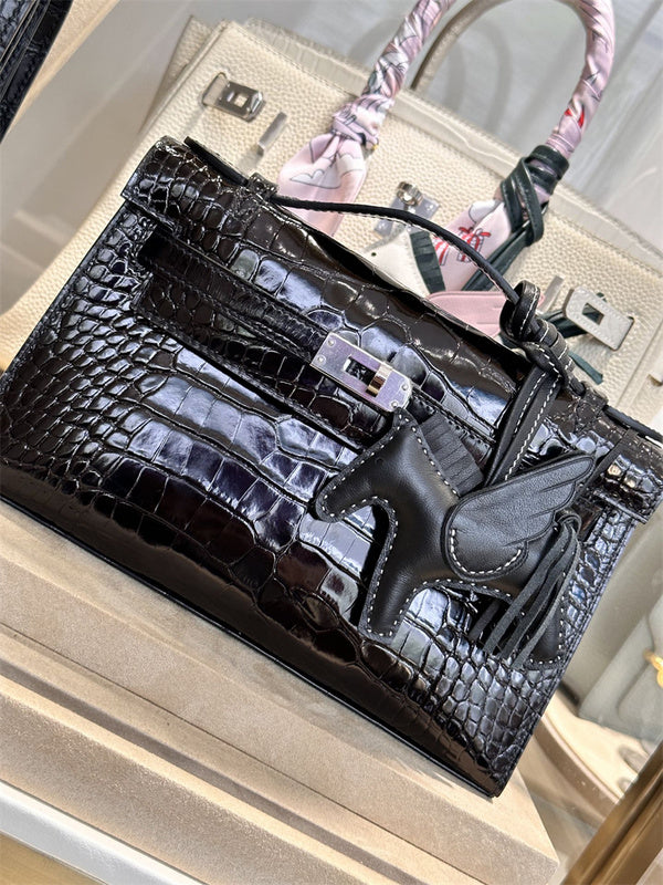  streamlined top-handle bag detail view showing craftsmanship 8