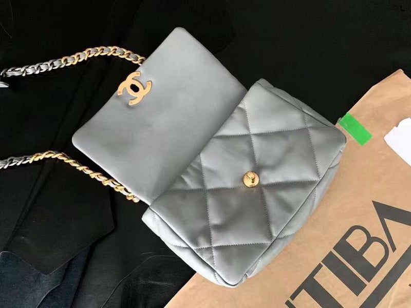  mid purse view 9