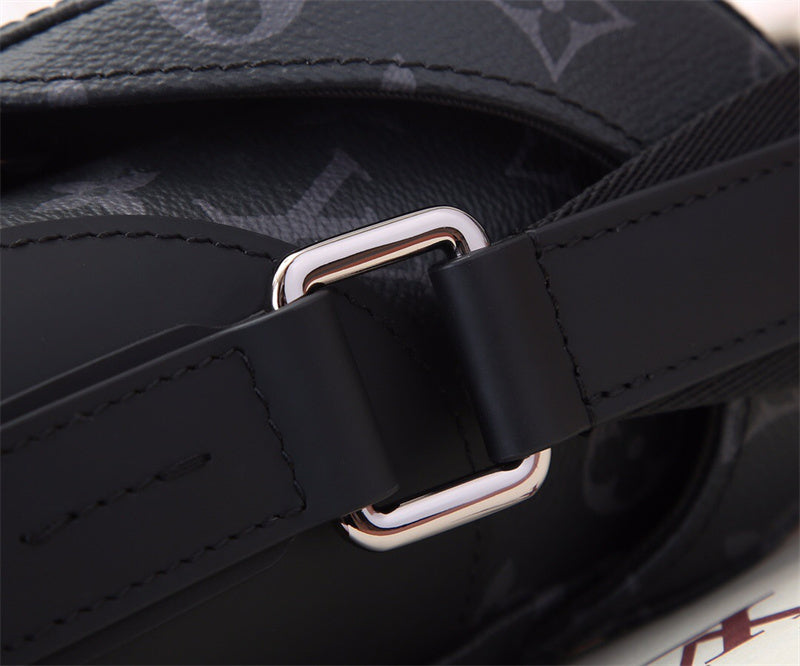  Chic structured bag front view 7