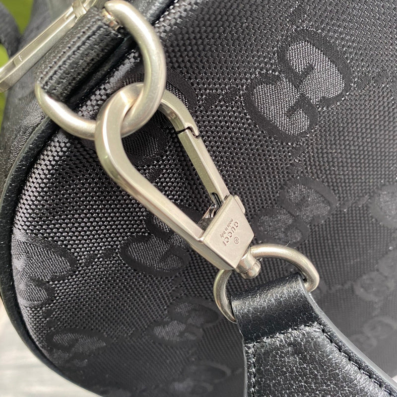 Styled lifestyle shot of sleek classic women's handbag – women's everyday handbag