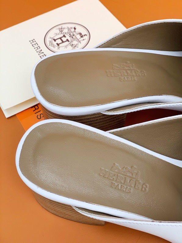 Hermes shoes Style 391 - back heel detail