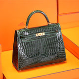  Structured shopper bag front view