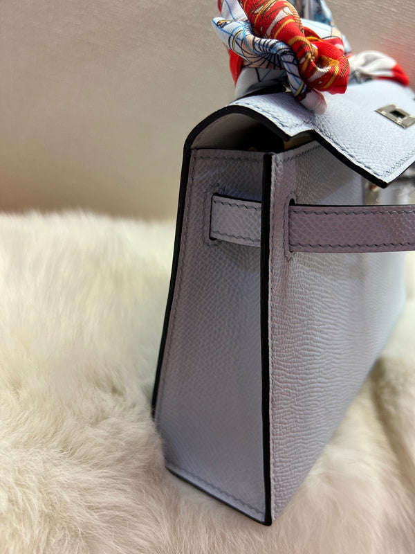 Elegant handbag styled for everyday wear