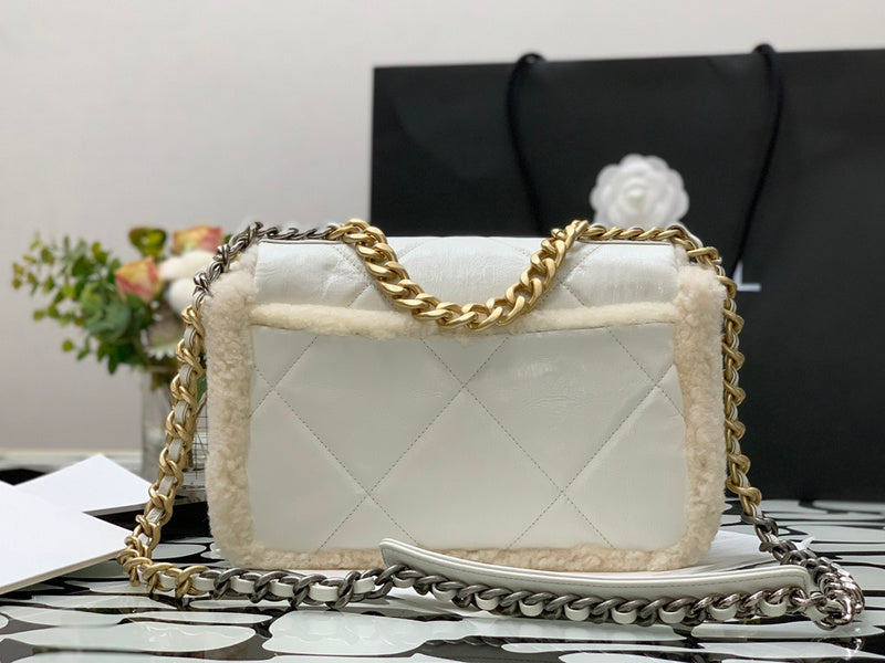  mid purse view 3