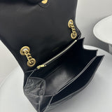 Zivas Charm Modern Minimalist Look Fashion Handbag (Considered Detail & Form) – Detail View
