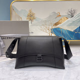 Zivas Charm Versatile Design Statement Handbag (Designer-Inspired Craftsmanship) – Front View 2