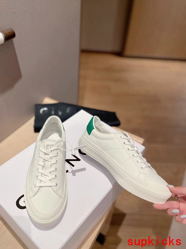 Givenchy shoes Style 016 - angled studio shot