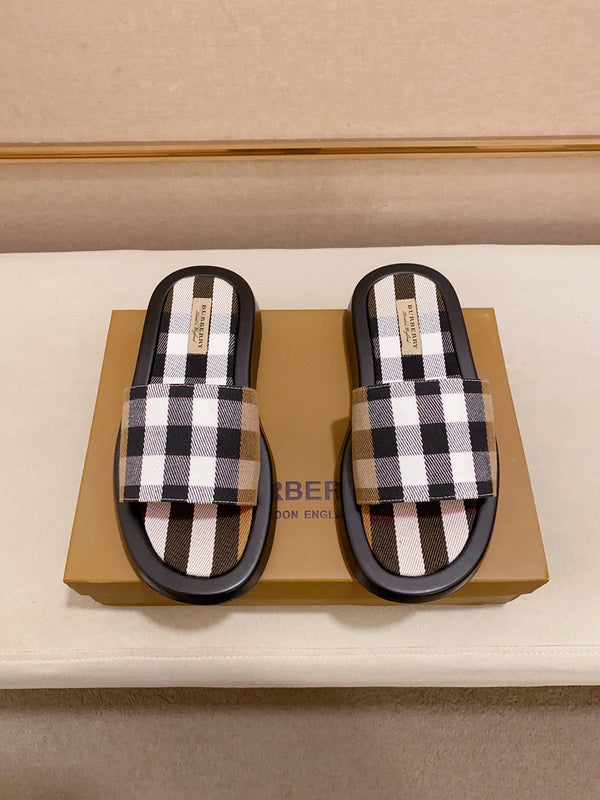 Burberry shoes Style 023 - packaging and accessories