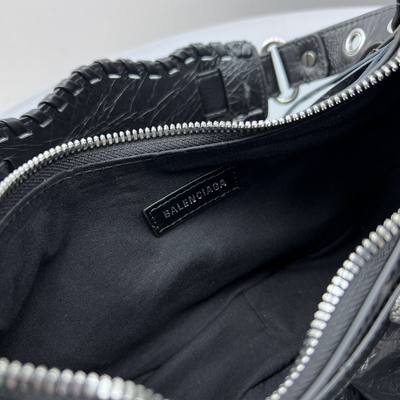 Zivas Charm Everyday Sophistication Statement Handbag (Structured Everyday Essential) – Detail View