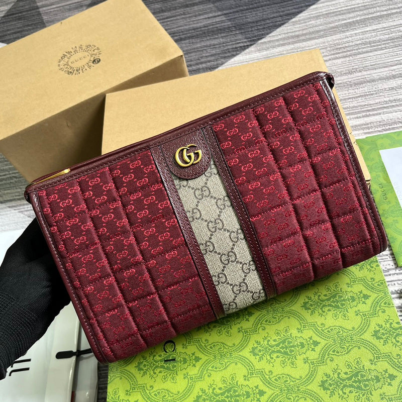 Front view of polished chic women's handbag – women's luxury accessory