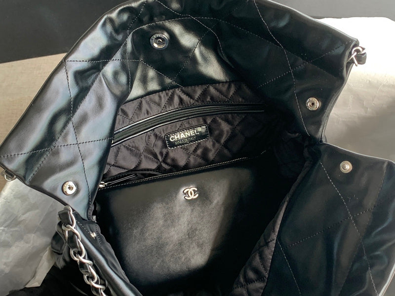  women's handbag, spacious design, view 4
