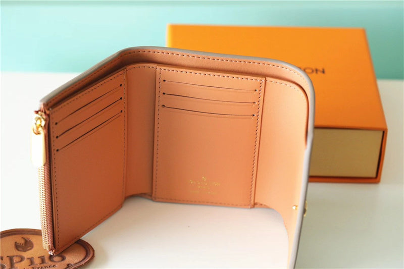  Minimalist carryall bag front view 7