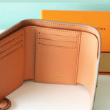  Minimalist carryall bag front view 7