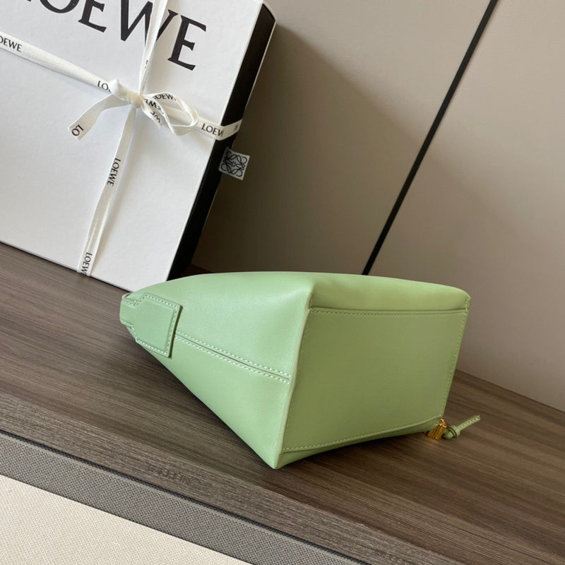Ziva's Charm handbag – back view (21cm*17cm*12.5cm)