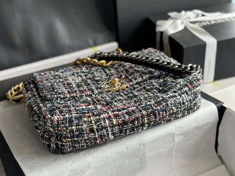 Zivas Charm Classic Sensibility Everyday Handbag (Designer-Inspired Craftsmanship) – Back View