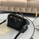 Ziva's Charm handbag – close-up view (Standard Size)