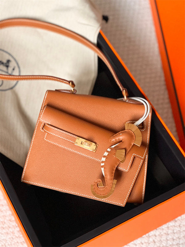 Everyday-Ready handbag styled for everyday wear