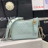 Zivas Charm Modern Minimalist Look Luxury Handbag (Timeless Wardrobe Addition) – Styled Look