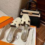 Hermès Tan Crisscross Strap Sandals - Toe Detail View