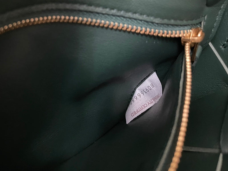 Polished Premium PU Leather Handbag - Refined Silhouette | Women's Designer-Inspired Purse #1616 - close-up detail shot (image 3) of designer-inspired handbag
