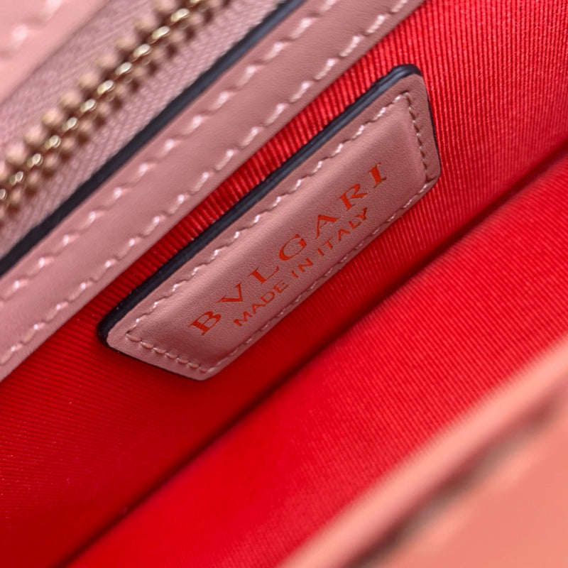 Sophisticated Faux Leather Handbag - Polished Finish | Women's Luxury Handbag #1670 - close-up detail shot (image 3) of designer-inspired handbag