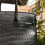  Essential everyday bag front view 7