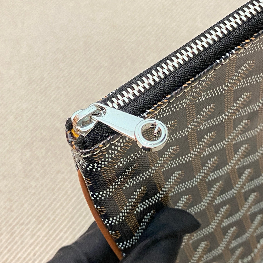 Bags? Goya Senat Pm Pouch Elegant Everyday Designer Handbag