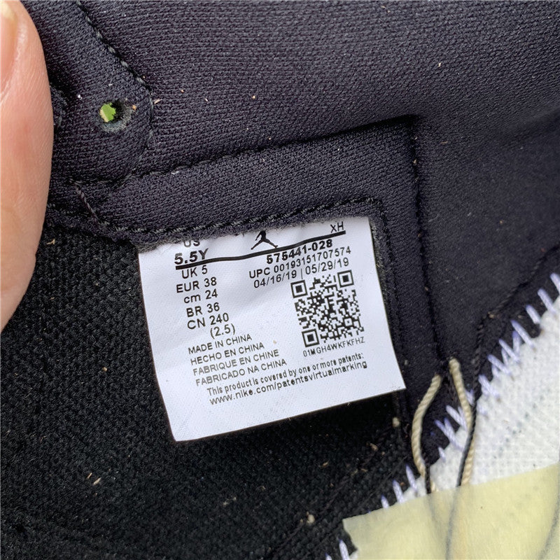 Nike crisp white luxury sneakers view 19 everyday casual design