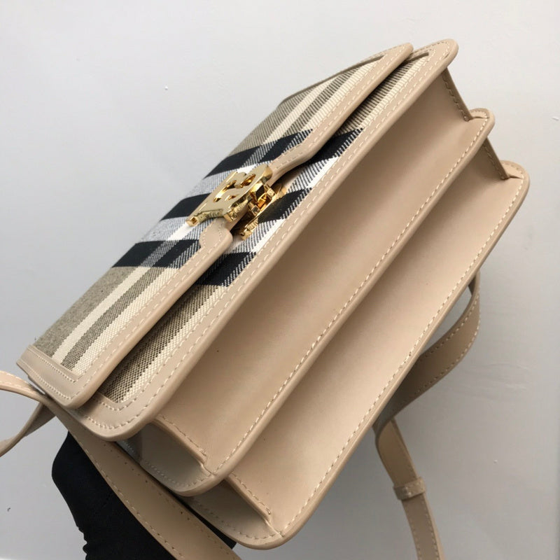 Ziva's Charm handbag – interior view (one versatile size)