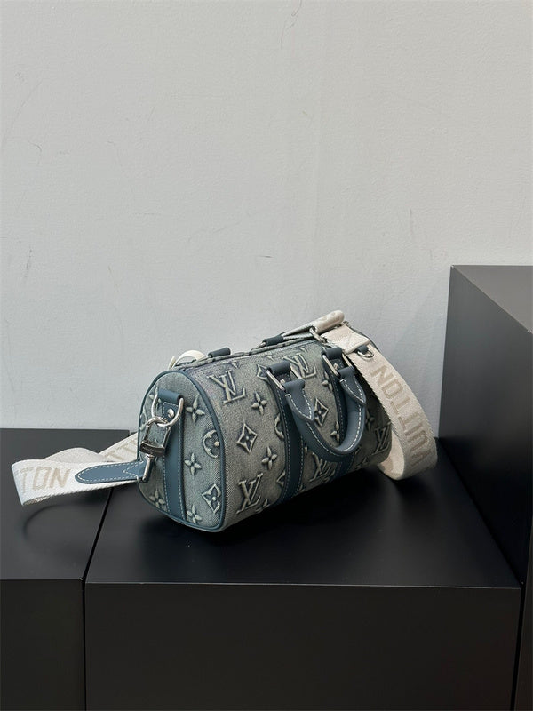  signature carryall bag styled with outfit